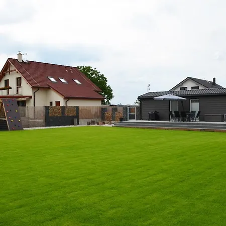 Domecek U Prahy 펜션 *