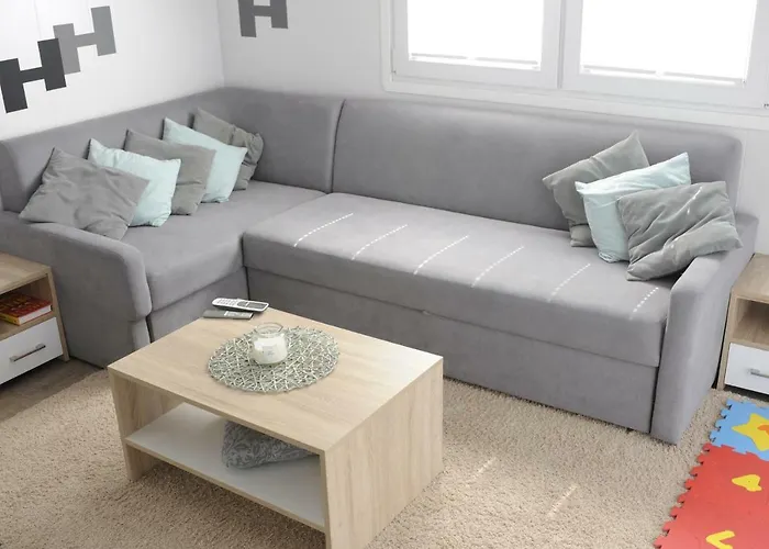 Domecek U Prahy * Nupaky